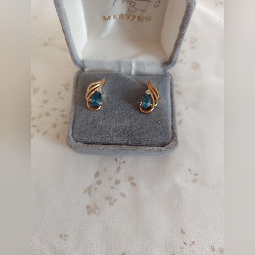 Vintage Mervyn's 14kt Gold, Diamond & Blue Topaz Earrings